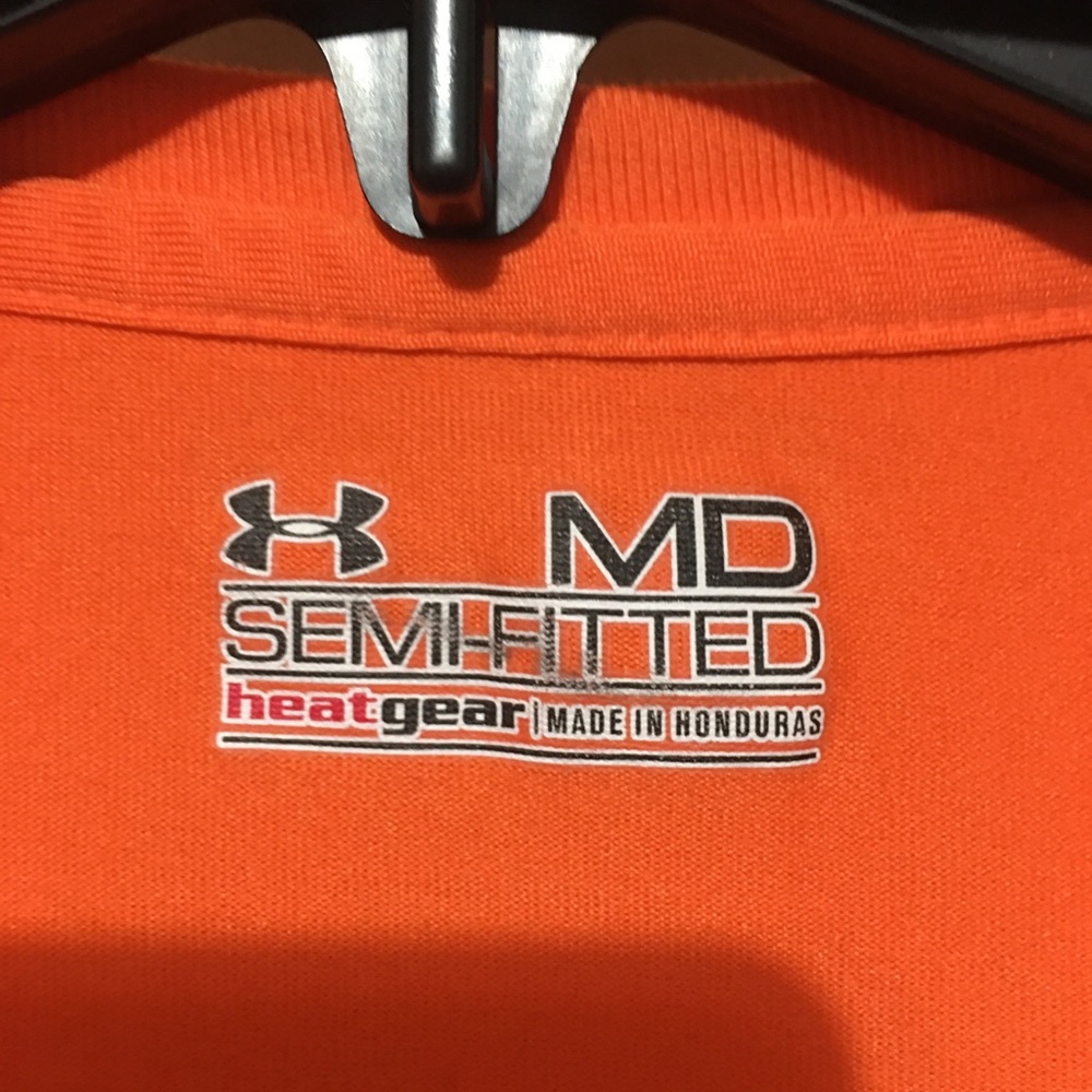 Under Armour women heat gear shirt size M